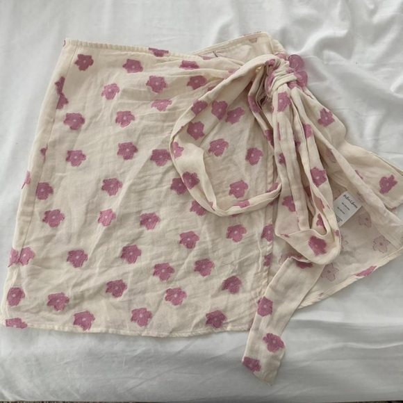 For Love And Lemons Dresses & Skirts - For Love And Lemons Pink Floral Mini Skirt